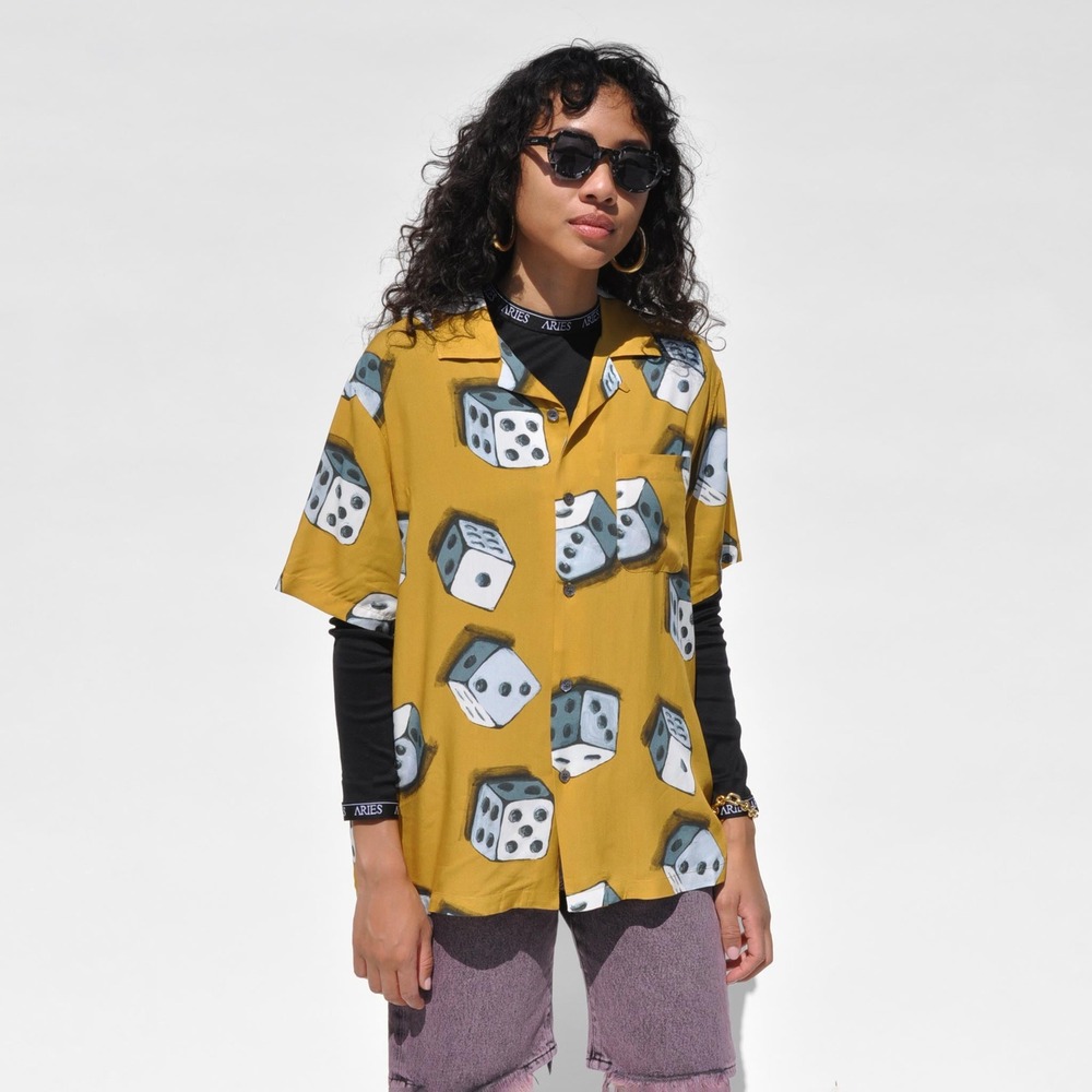 Stussy Dice Graphic Button Down Shirt Sz M Mustard Yellow Short Sleeve Collar